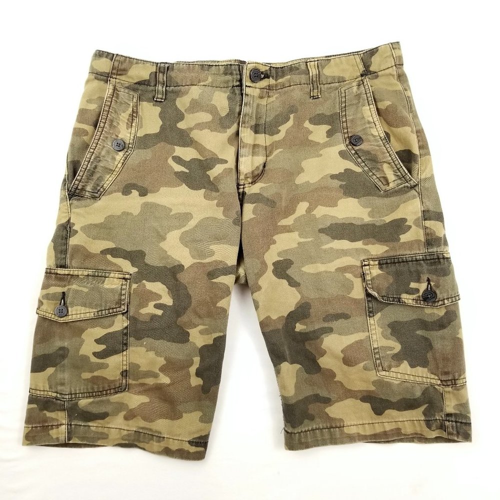 Men's Camo Cargo Shorts 32